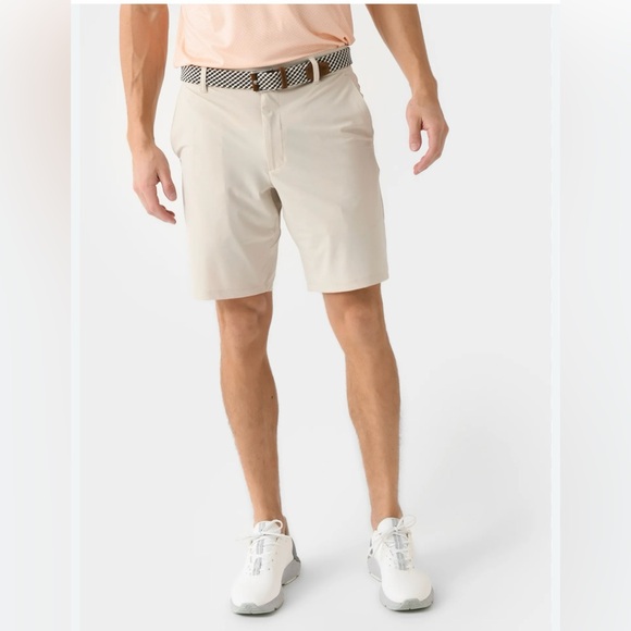 Johnny, O men’s size 34 khaki shorts 9 inch flat front - Picture 1 of 10